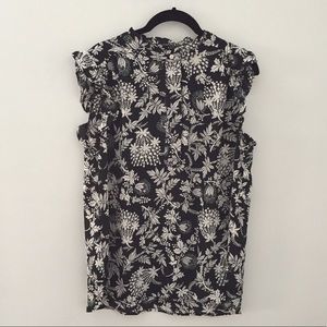 Loft tank blouse - black & white floral